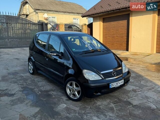 Черный Мерседес А класс, объемом двигателя 1.6 л и пробегом 226 тыс. км за 4950 $, фото 1 на Automoto.ua