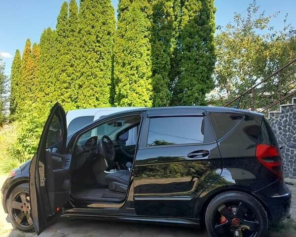 Черный Мерседес А класс, объемом двигателя 2.04 л и пробегом 220 тыс. км за 6500 $, фото 1 на Automoto.ua