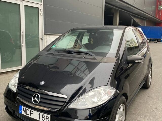 Черный Мерседес А класс, объемом двигателя 1.9 л и пробегом 223 тыс. км за 2200 $, фото 1 на Automoto.ua