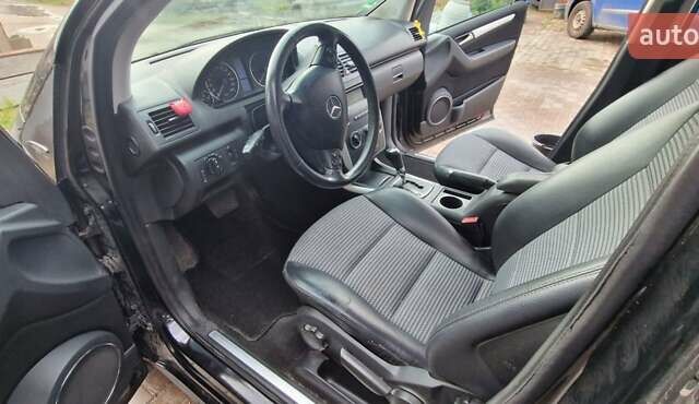 Мерседес А класс 2006 в Броварах на Automoto.ua Черный Мерседес А класс, объемом двигателя 2 л и пробегом 196 тыс. км за 6600 $, фото 1 на Automoto.ua