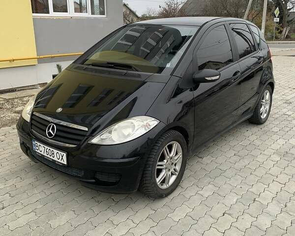 Черный Мерседес А класс, объемом двигателя 2 л и пробегом 340 тыс. км за 4000 $, фото 1 на Automoto.ua