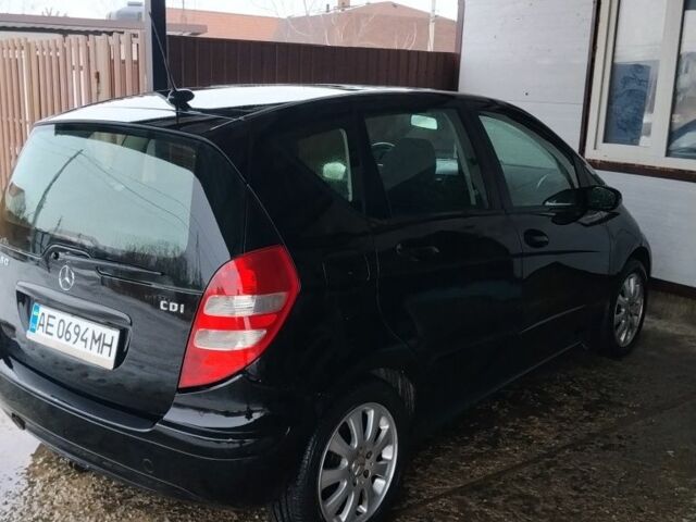 Черный Мерседес А класс, объемом двигателя 2 л и пробегом 275 тыс. км за 3500 $, фото 1 на Automoto.ua