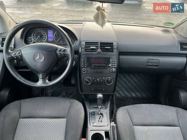 Черный Мерседес А класс, объемом двигателя 1.5 л и пробегом 235 тыс. км за 4800 $, фото 1 на Automoto.ua