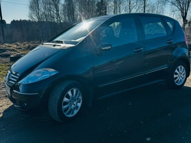 Чорний Мерседес А клас, об'ємом двигуна 1.5 л та пробігом 151 тис. км за 4000 $, фото 1 на Automoto.ua