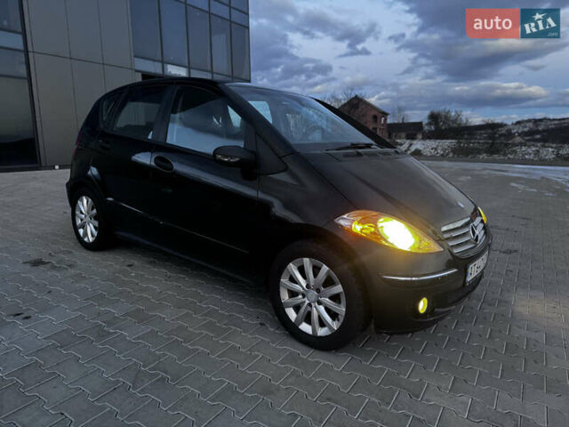 Черный Мерседес А класс, объемом двигателя 1.5 л и пробегом 262 тыс. км за 4700 $, фото 1 на Automoto.ua