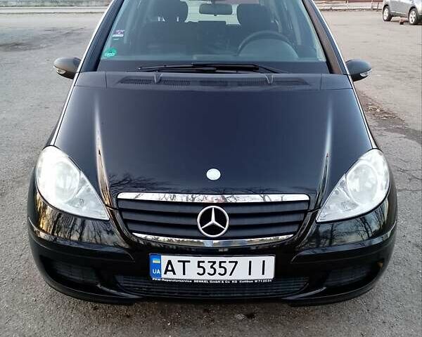 Черный Мерседес А класс, объемом двигателя 1.5 л и пробегом 182 тыс. км за 6000 $, фото 1 на Automoto.ua