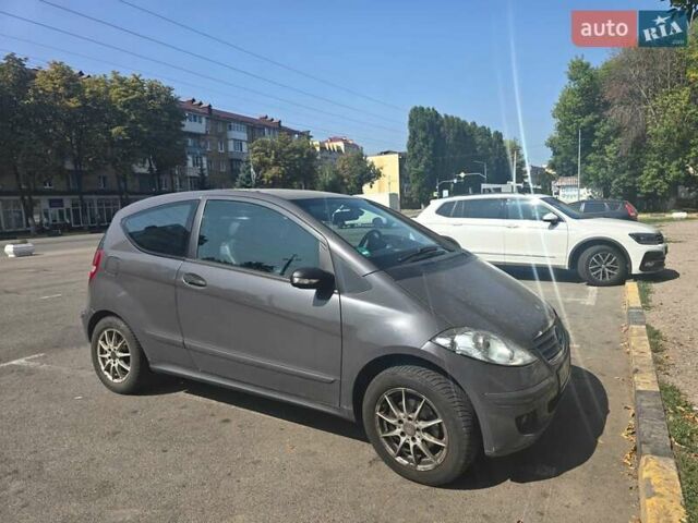 Мерседес А класс 2007 в Киеве на Automoto.ua Черный Мерседес А класс, объемом двигателя 1.7 л и пробегом 230 тыс. км за 5000 $, фото 1 на Automoto.ua