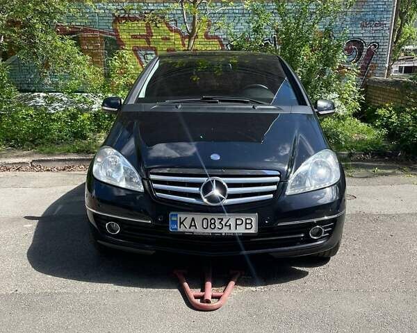 Черный Мерседес А класс, объемом двигателя 1.99 л и пробегом 191 тыс. км за 8300 $, фото 1 на Automoto.ua