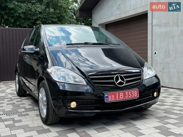 Чорний Мерседес А клас, об'ємом двигуна 1.5 л та пробігом 158 тис. км за 6500 $, фото 1 на Automoto.ua