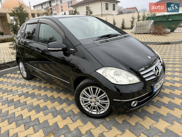 Чорний Мерседес А клас, об'ємом двигуна 1.7 л та пробігом 112 тис. км за 7200 $, фото 1 на Automoto.ua