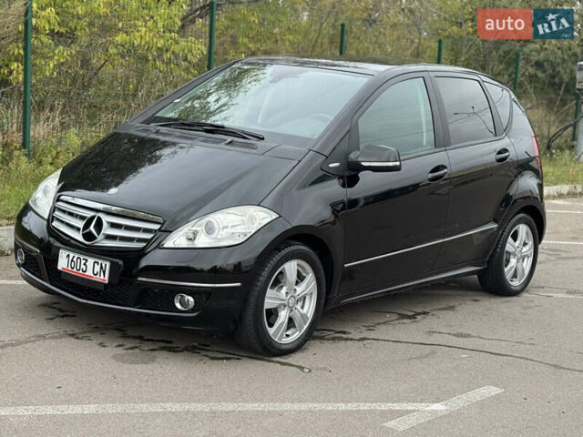 Чорний Мерседес А клас, об'ємом двигуна 1.7 л та пробігом 51 тис. км за 7900 $, фото 1 на Automoto.ua