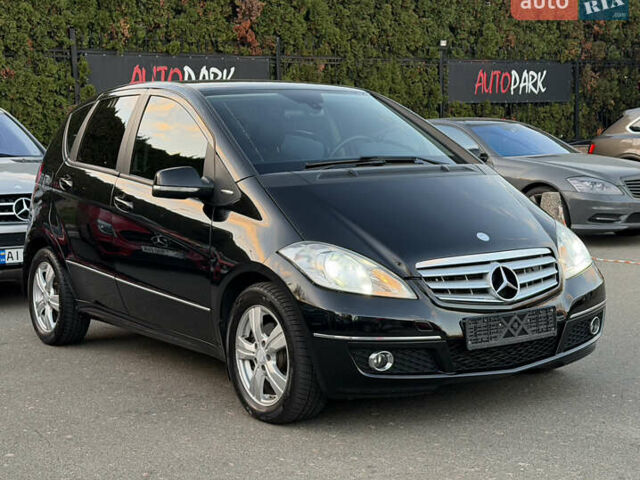 Черный Мерседес А класс, объемом двигателя 2 л и пробегом 228 тыс. км за 6500 $, фото 1 на Automoto.ua