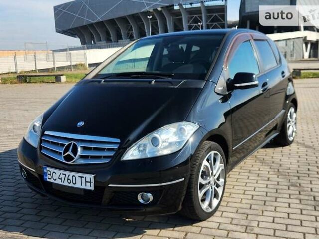 Черный Мерседес А класс, объемом двигателя 1.7 л и пробегом 67 тыс. км за 9500 $, фото 1 на Automoto.ua