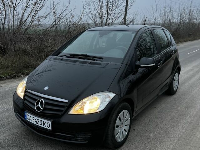 Черный Мерседес А класс, объемом двигателя 1.7 л и пробегом 91 тыс. км за 6400 $, фото 1 на Automoto.ua