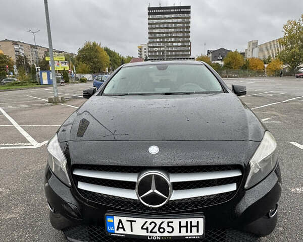 Мерседес А класс 2013 в Ивано-Франковске на Automoto.ua Черный Мерседес А класс, объемом двигателя 1.8 л и пробегом 206 тыс. км за 14000 $, фото 1 на Automoto.ua