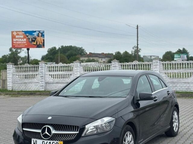 Чорний Мерседес А клас, об'ємом двигуна 2.2 л та пробігом 200 тис. км за 12800 $, фото 1 на Automoto.ua