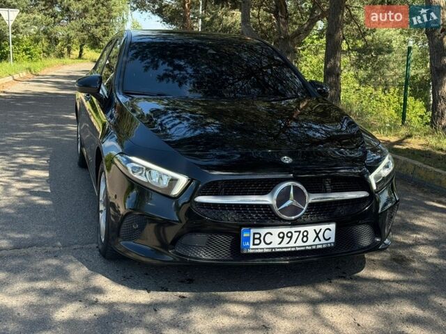 Черный Мерседес А класс, объемом двигателя 1.46 л и пробегом 279 тыс. км за 18900 $, фото 1 на Automoto.ua