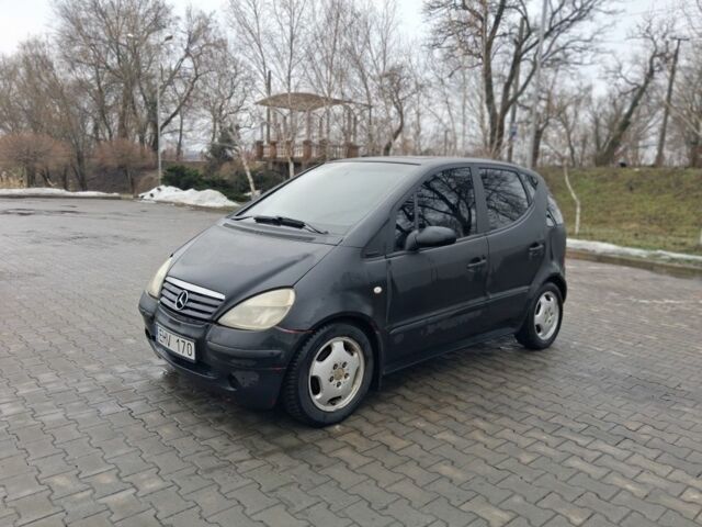 Черный Мерседес А класс, объемом двигателя 1.7 л и пробегом 200 тыс. км за 1350 $, фото 1 на Automoto.ua