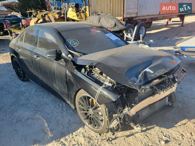 Черный Мерседес А класс, объемом двигателя 2 л и пробегом 53 тыс. км за 12500 $, фото 1 на Automoto.ua