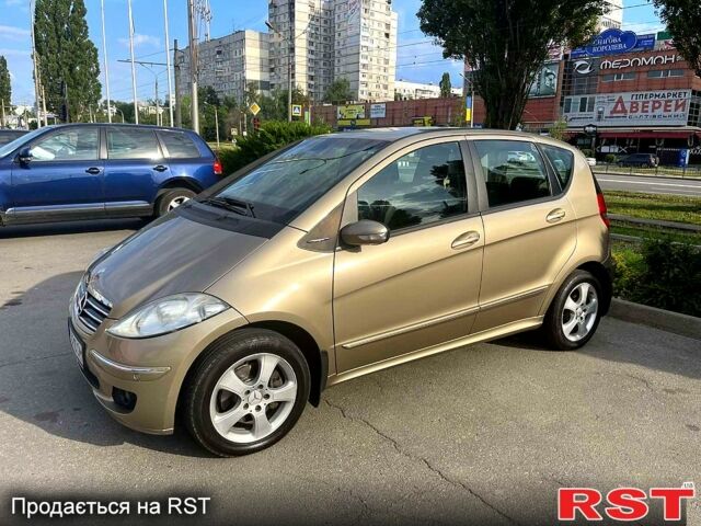 Коричневый Мерседес А класс, объемом двигателя 2 л и пробегом 256 тыс. км за 5900 $, фото 1 на Automoto.ua