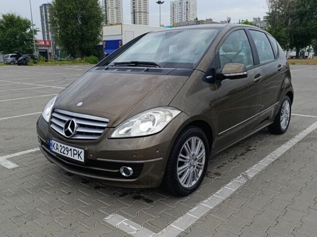 Коричневый Мерседес А класс, объемом двигателя 1.5 л и пробегом 198 тыс. км за 6350 $, фото 1 на Automoto.ua