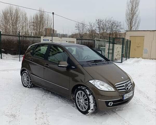 Коричневый Мерседес А класс, объемом двигателя 1.5 л и пробегом 199 тыс. км за 6350 $, фото 1 на Automoto.ua