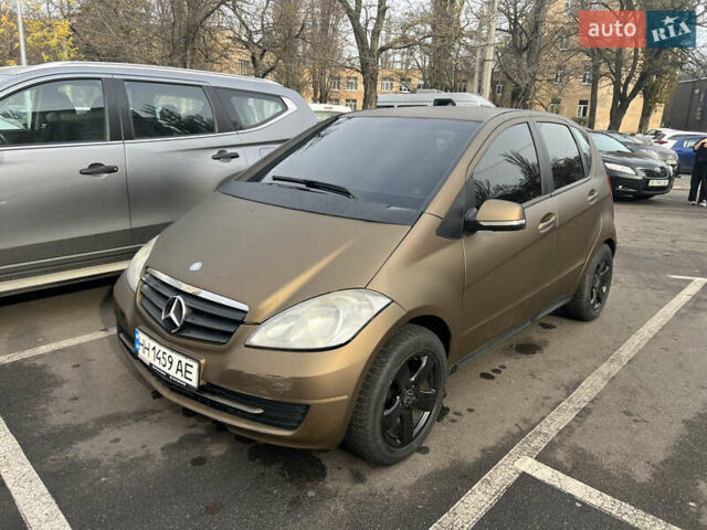 Коричневый Мерседес А класс, объемом двигателя 1.5 л и пробегом 200 тыс. км за 4200 $, фото 1 на Automoto.ua