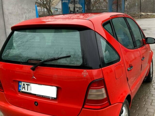 Красный Мерседес А класс, объемом двигателя 1.7 л и пробегом 335 тыс. км за 3250 $, фото 1 на Automoto.ua
