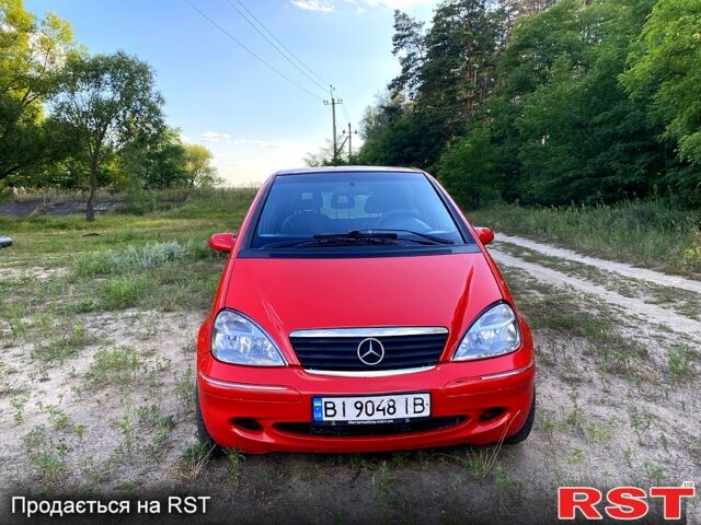 Мерседес А класс 2002 в Богодухове на Automoto.ua Красный Мерседес А класс, объемом двигателя 1.9 л и пробегом 0 тыс. км за 3000 $, фото 1 на Automoto.ua