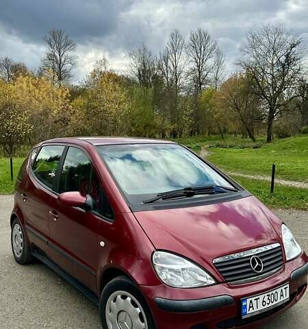 Красный Мерседес А класс, объемом двигателя 1.4 л и пробегом 220 тыс. км за 3800 $, фото 1 на Automoto.ua