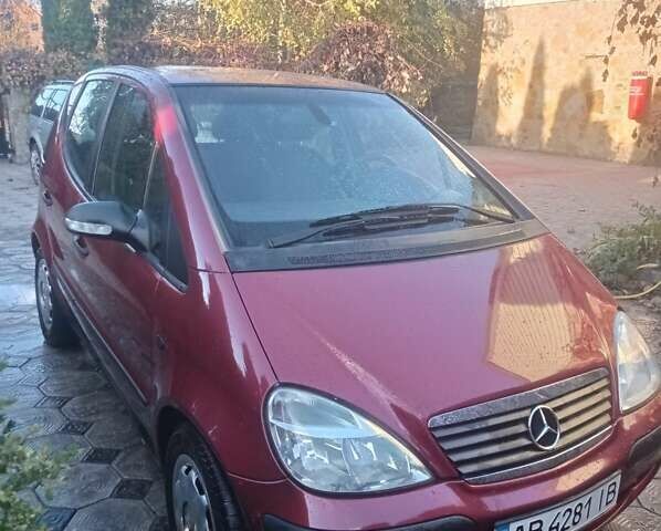 Красный Мерседес А класс, объемом двигателя 1.4 л и пробегом 216 тыс. км за 3650 $, фото 1 на Automoto.ua