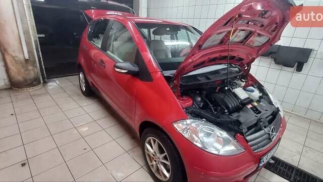 Мерседес А класс 2007 в Киеве на Automoto.ua Красный Мерседес А класс, объемом двигателя 1.66 л и пробегом 117 тыс. км за 5300 $, фото 1 на Automoto.ua