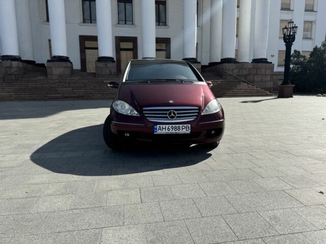 Красный Мерседес А класс, объемом двигателя 2 л и пробегом 190 тыс. км за 6700 $, фото 1 на Automoto.ua