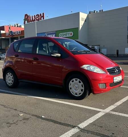 Красный Мерседес А класс, объемом двигателя 1.5 л и пробегом 172 тыс. км за 5500 $, фото 1 на Automoto.ua