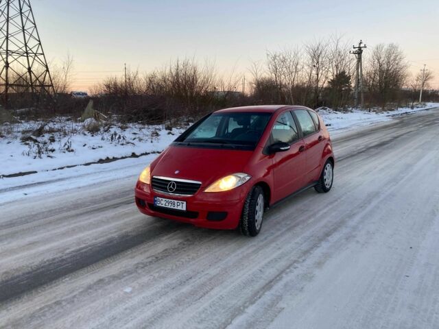 Червоний Мерседес А клас, об'ємом двигуна 2 л та пробігом 191 тис. км за 3800 $, фото 1 на Automoto.ua