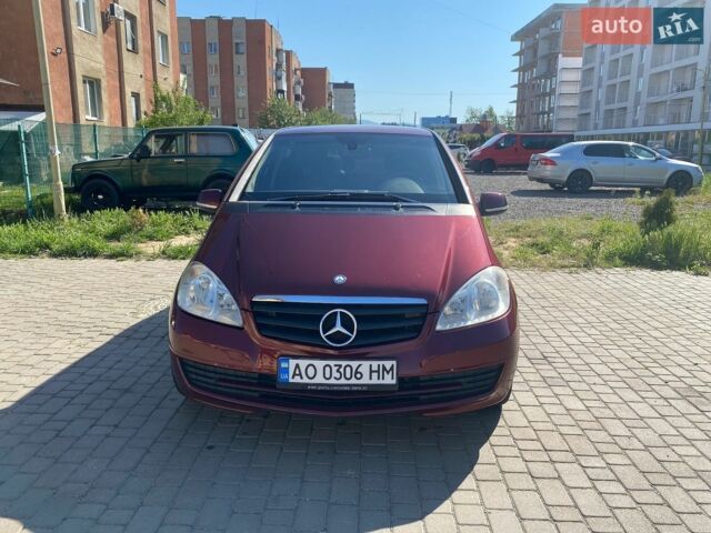 Красный Мерседес А класс, объемом двигателя 1.5 л и пробегом 226 тыс. км за 6200 $, фото 1 на Automoto.ua