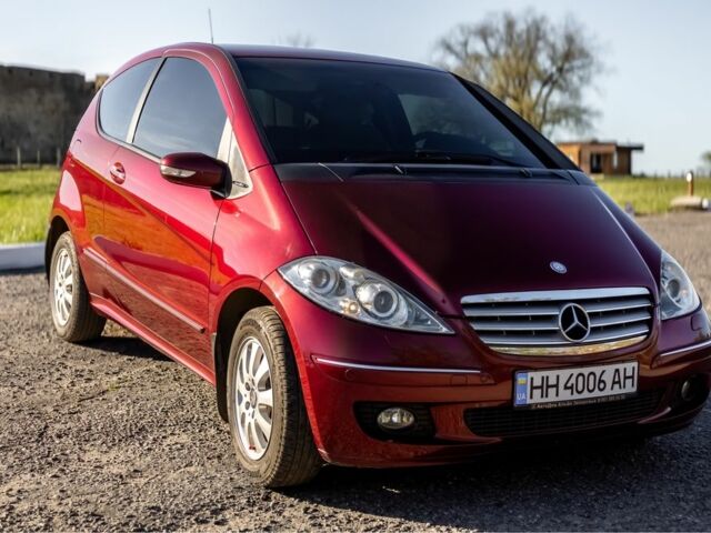 Червоний Мерседес А клас, об'ємом двигуна 1.7 л та пробігом 150 тис. км за 6090 $, фото 1 на Automoto.ua