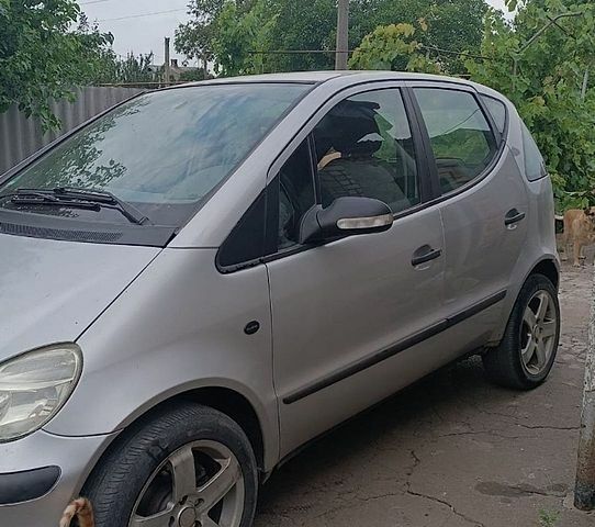 Мерседес А клас, об'ємом двигуна 1.4 л та пробігом 300 тис. км за 3000 $, фото 1 на Automoto.ua