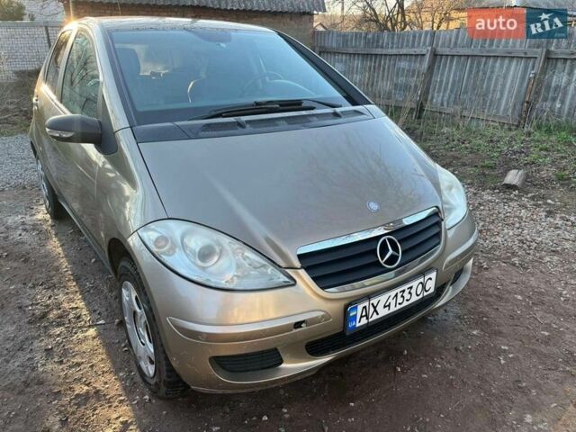 Жовтий Мерседес А клас, об'ємом двигуна 1.5 л та пробігом 323 тис. км за 5100 $, фото 1 на Automoto.ua