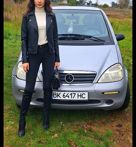 Мерседес А класс 1998 в Ровно на Automoto.ua Серый Мерседес А класс, объемом двигателя 1.4 л и пробегом 322 тыс. км за 2300 $, фото 1 на Automoto.ua