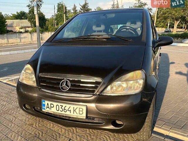 Серый Мерседес А класс, объемом двигателя 1.4 л и пробегом 280 тыс. км за 2700 $, фото 1 на Automoto.ua