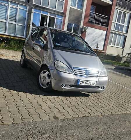 Серый Мерседес А класс, объемом двигателя 1.6 л и пробегом 280 тыс. км за 2250 $, фото 1 на Automoto.ua