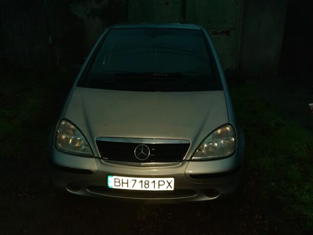 Сірий Мерседес А клас, об'ємом двигуна 1.7 л та пробігом 259 тис. км за 3350 $, фото 1 на Automoto.ua