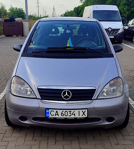 Сірий Мерседес А клас, об'ємом двигуна 1.7 л та пробігом 310 тис. км за 3300 $, фото 1 на Automoto.ua