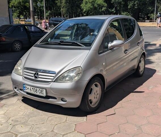 Сірий Мерседес А клас, об'ємом двигуна 1.4 л та пробігом 242 тис. км за 2500 $, фото 1 на Automoto.ua