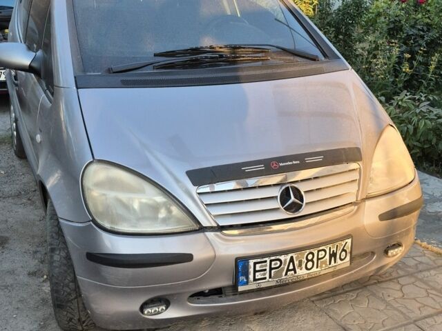 Сірий Мерседес А клас, об'ємом двигуна 1 л та пробігом 270 тис. км за 1200 $, фото 1 на Automoto.ua