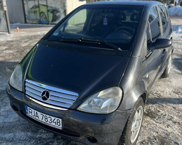 Серый Мерседес А класс, объемом двигателя 0 л и пробегом 240 тыс. км за 1800 $, фото 1 на Automoto.ua