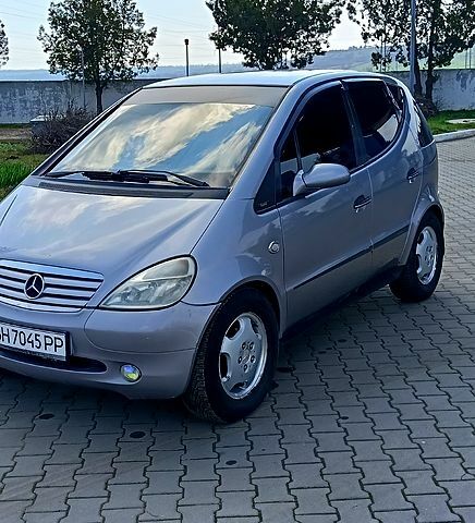 Сірий Мерседес А клас, об'ємом двигуна 1.4 л та пробігом 0 тис. км за 2100 $, фото 1 на Automoto.ua