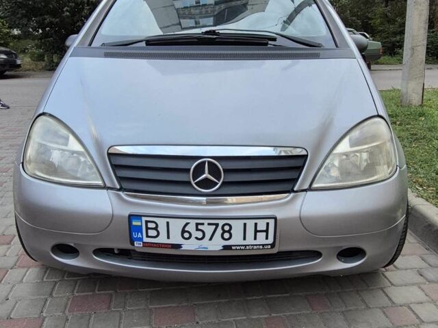 Сірий Мерседес А клас, об'ємом двигуна 1.7 л та пробігом 260 тис. км за 3500 $, фото 1 на Automoto.ua