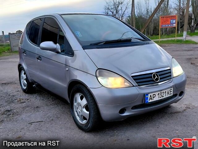 Сірий Мерседес А клас, об'ємом двигуна 1.4 л та пробігом 190 тис. км за 2200 $, фото 1 на Automoto.ua